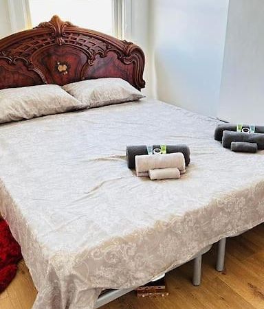 3 Bed House East London Home Exteriör bild